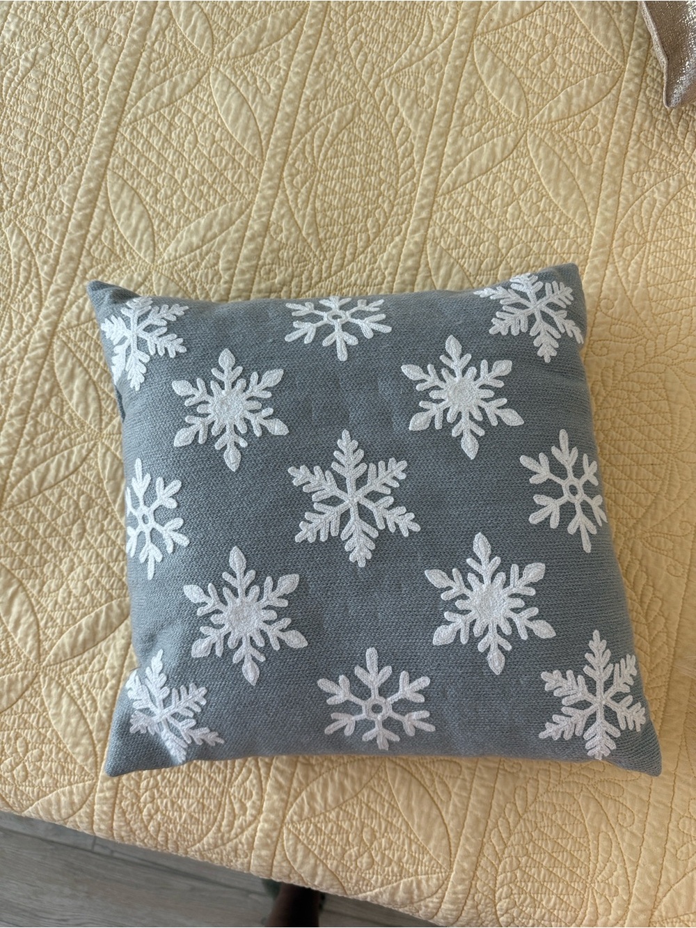 Pottery barn Holiday Snowflake Throw Pillow - Gray with White Snowflakes